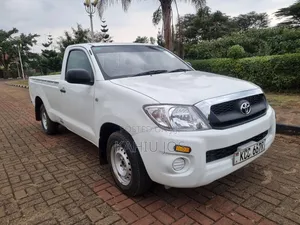 Toyota Hilux 2007 White