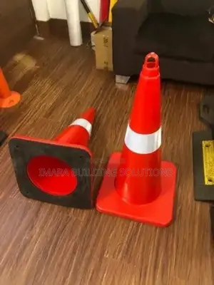 Collapsible Traffic Cones – Space-saving & Easy Storage