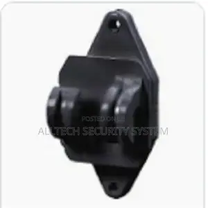 W Insulators for Electric Fence