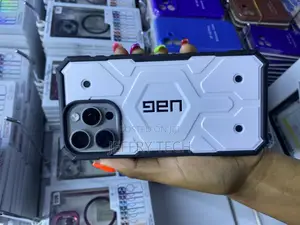 Tesa Urban Armor Gear Uag Monarch Rugged for iPhone 15 Pro Max