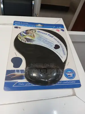 Mouse Pad With Gel Wrist Support
