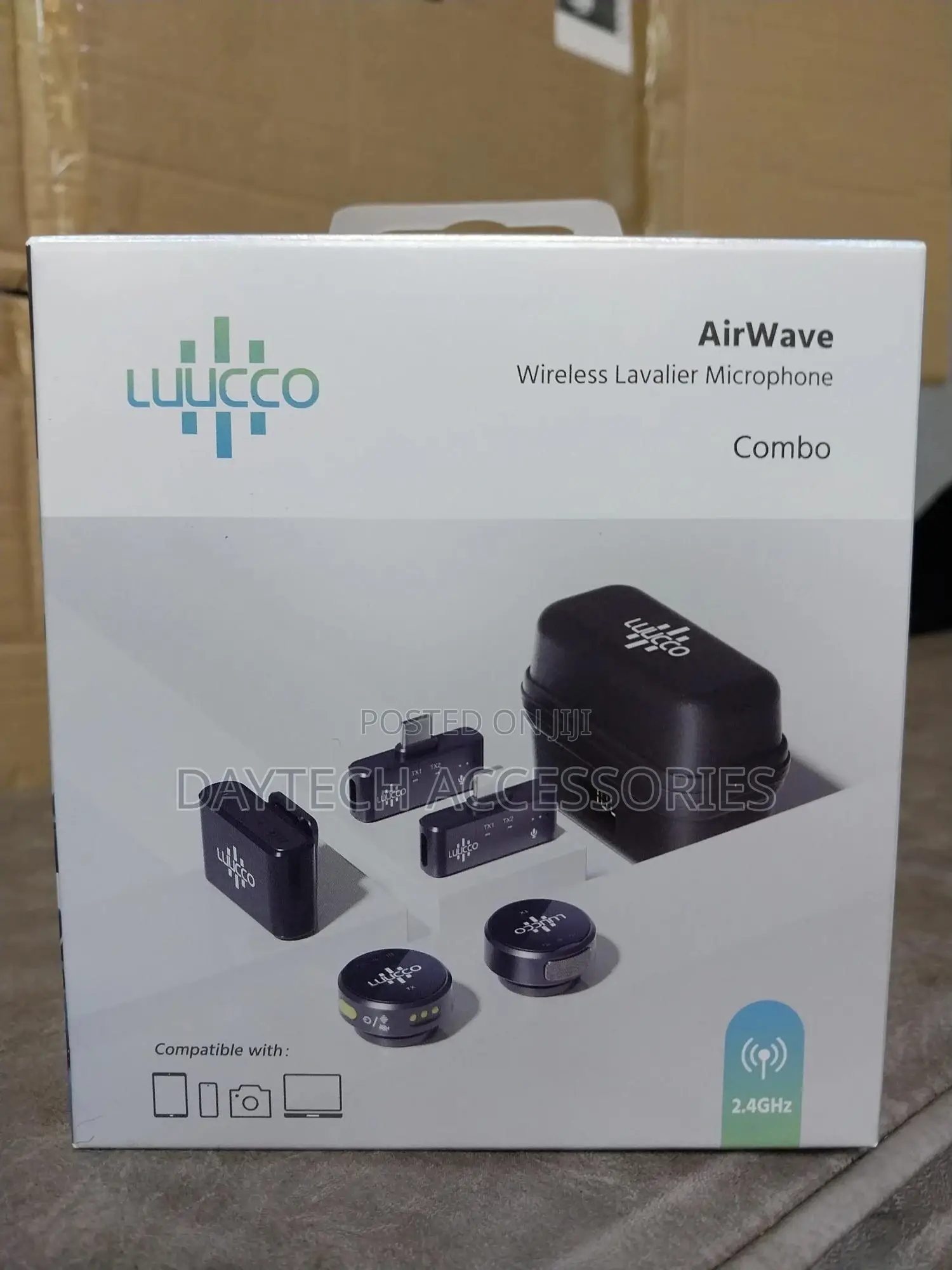 Luucco Airwave- Wireless Lavalier Microphone Combo