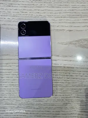Samsung Galaxy Z Flip4 256 GB
