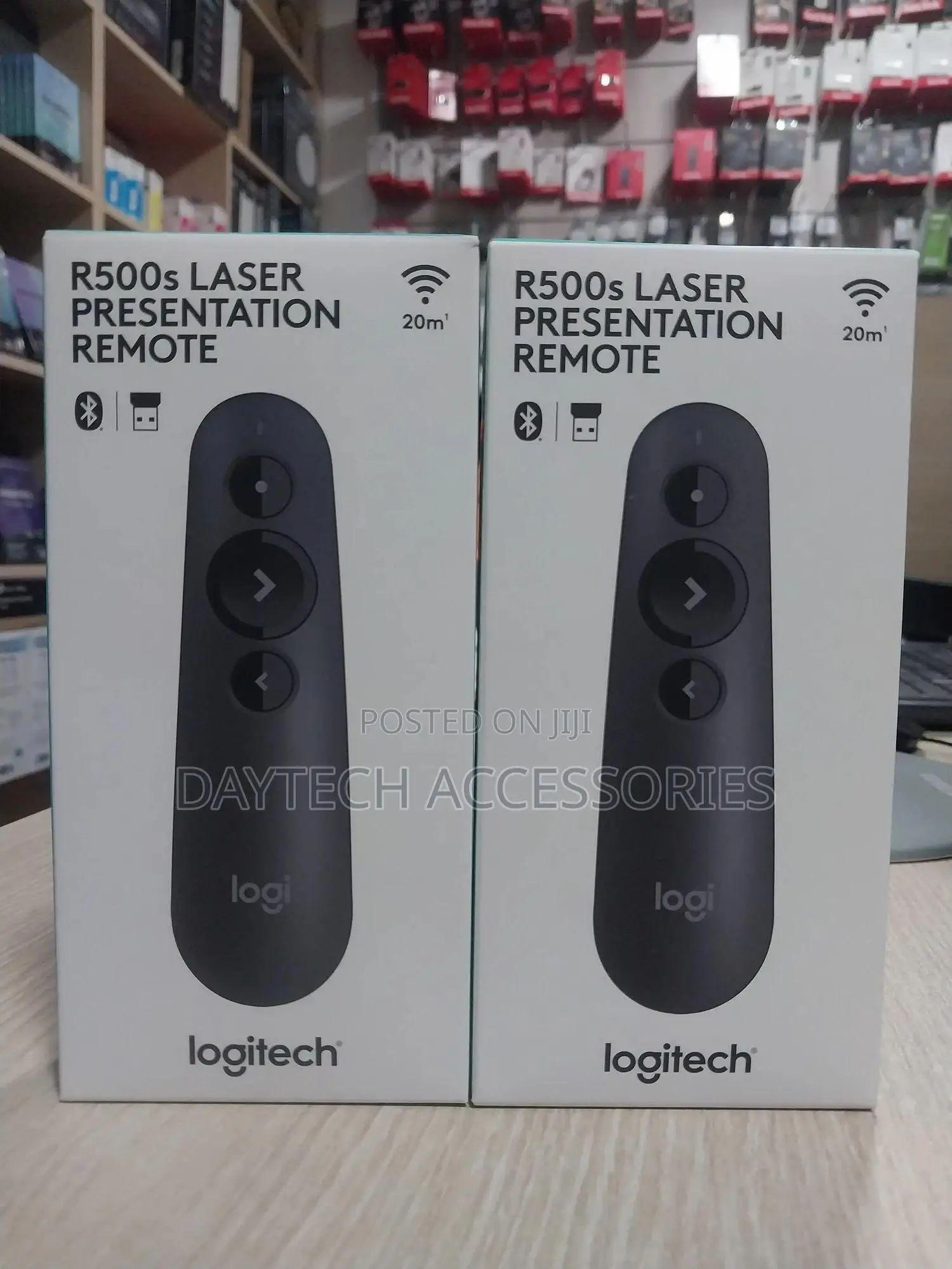 Logitech R500 Wireless Presentation Remote Laser Pointer