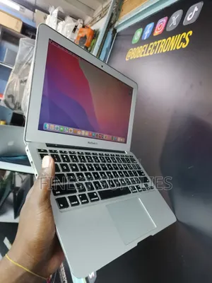 Laptop Apple MacBook Air 2015 4GB Intel Core I5 HDD+SSD 256GB