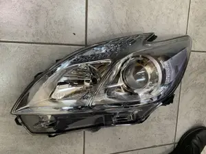 Toyota Prius 2009 Head Lamps