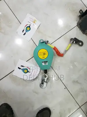 Zero-gravity Self-retractable Lanyard

Maximum Fall Safety