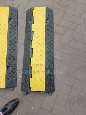 2 Channels Rubber Cable Protector.