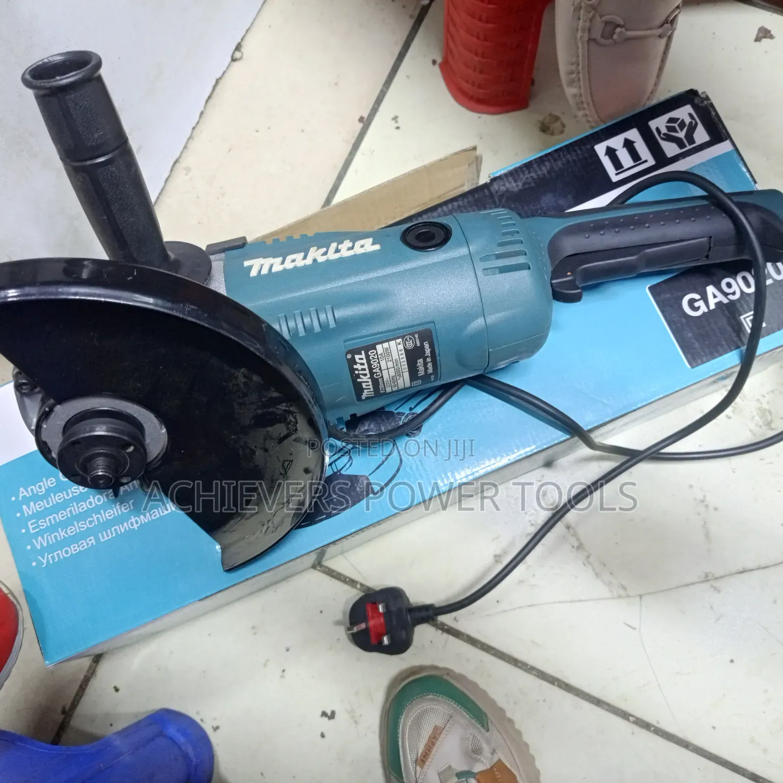 9inch Makita Angle Grinder