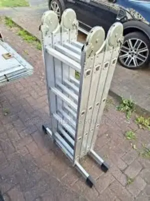 Versatile 4x3 Aluminum Multi-use Ladder – Safe & User-friendly