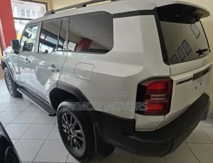 Toyota Land Cruiser Prado 2024 White