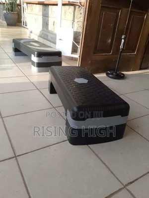 High-Quality Stepper Bench – Adjustable Height
