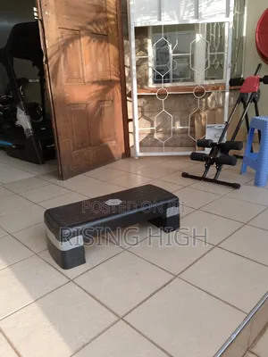 Sturdy Gym Stepper – Perfect for Home Workouts