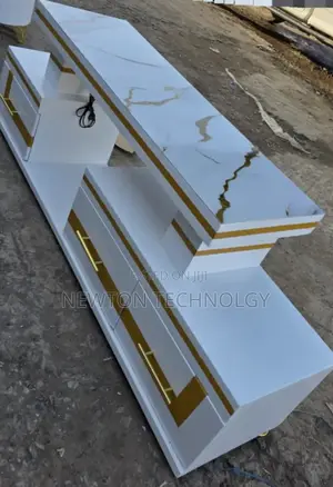 Executive 5 FTS Black/White and Gold With Marble Top Tv Stand