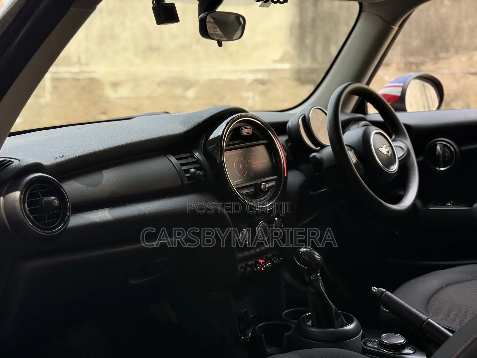Mini Cooper 2018 Red