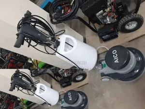 Ergonomic Floor Scrubbing Machine