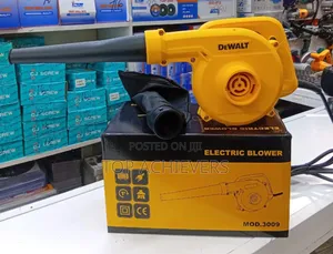Dewalt Electric Dust Blower 600w