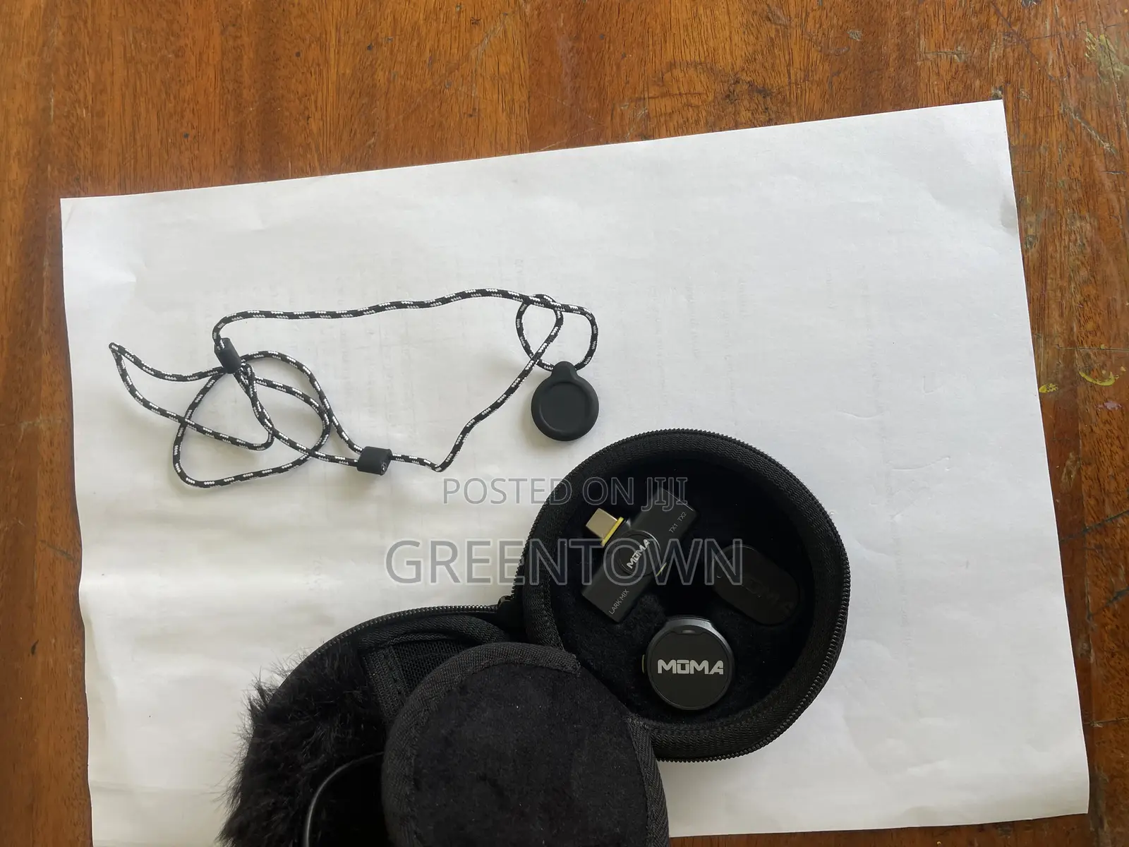 Wireless Lavalier Microphone Set