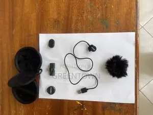 Wireless Lavalier Microphone Set