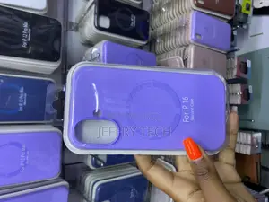 Beterd Apple iPhone 16 Silicone Case With Magsafe