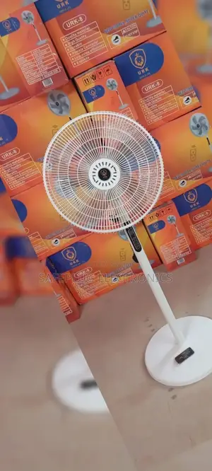 Standing Fan Urk 16” Silent Breeze Pro – Remote Controlled Modern