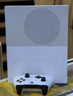 Sparkling Clean Xbox One S