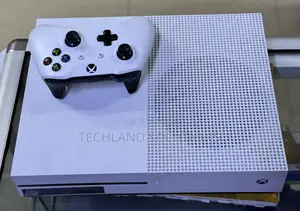 Sparkling Clean Xbox One S