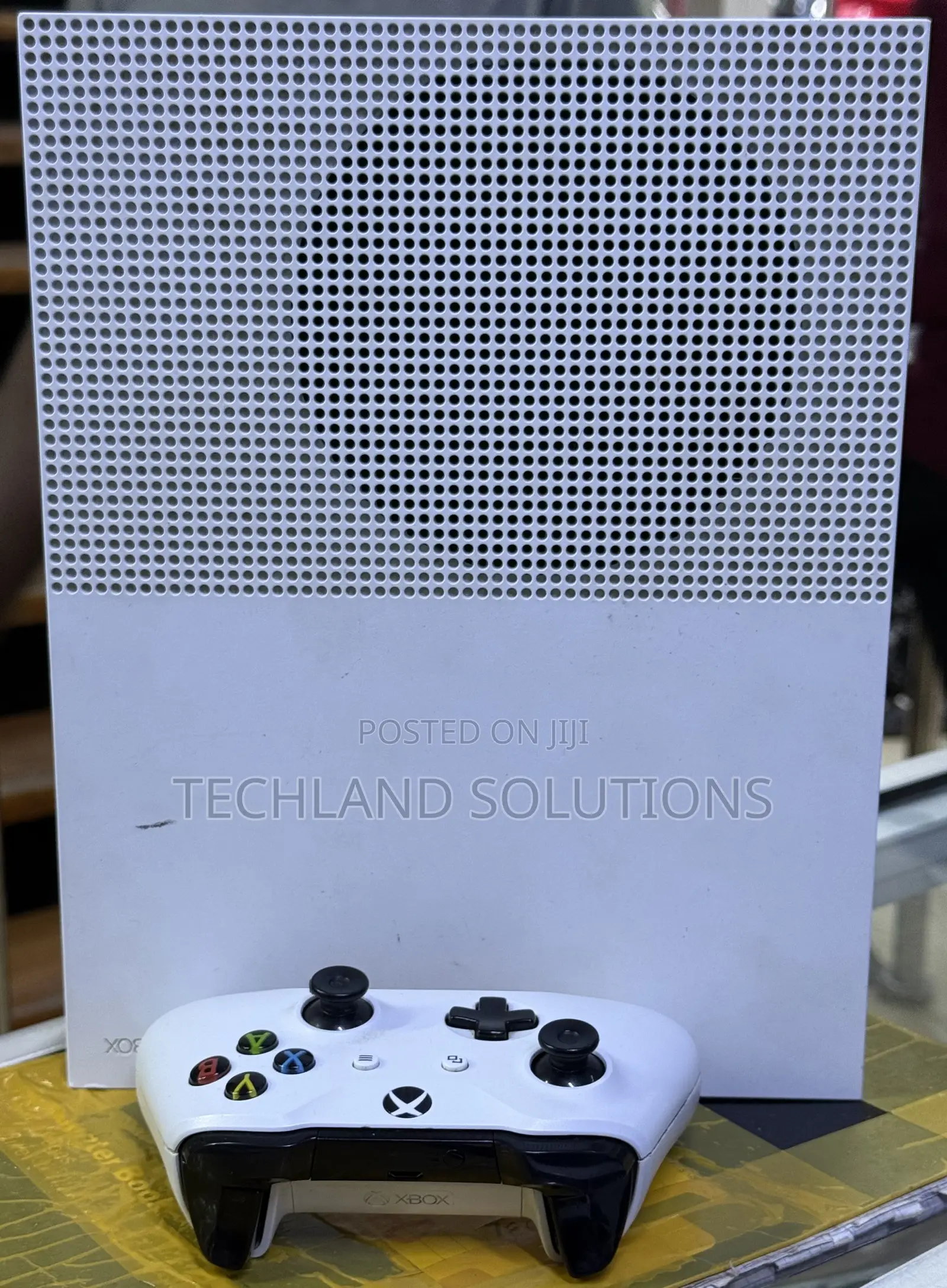 Sparkling Clean Xbox One S