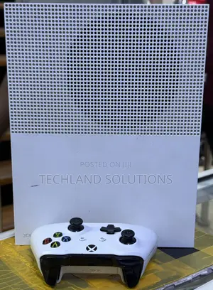 Sparkling Clean Xbox One S