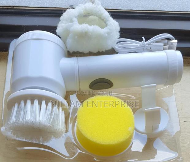 *Usb Rechargable Magic Brush