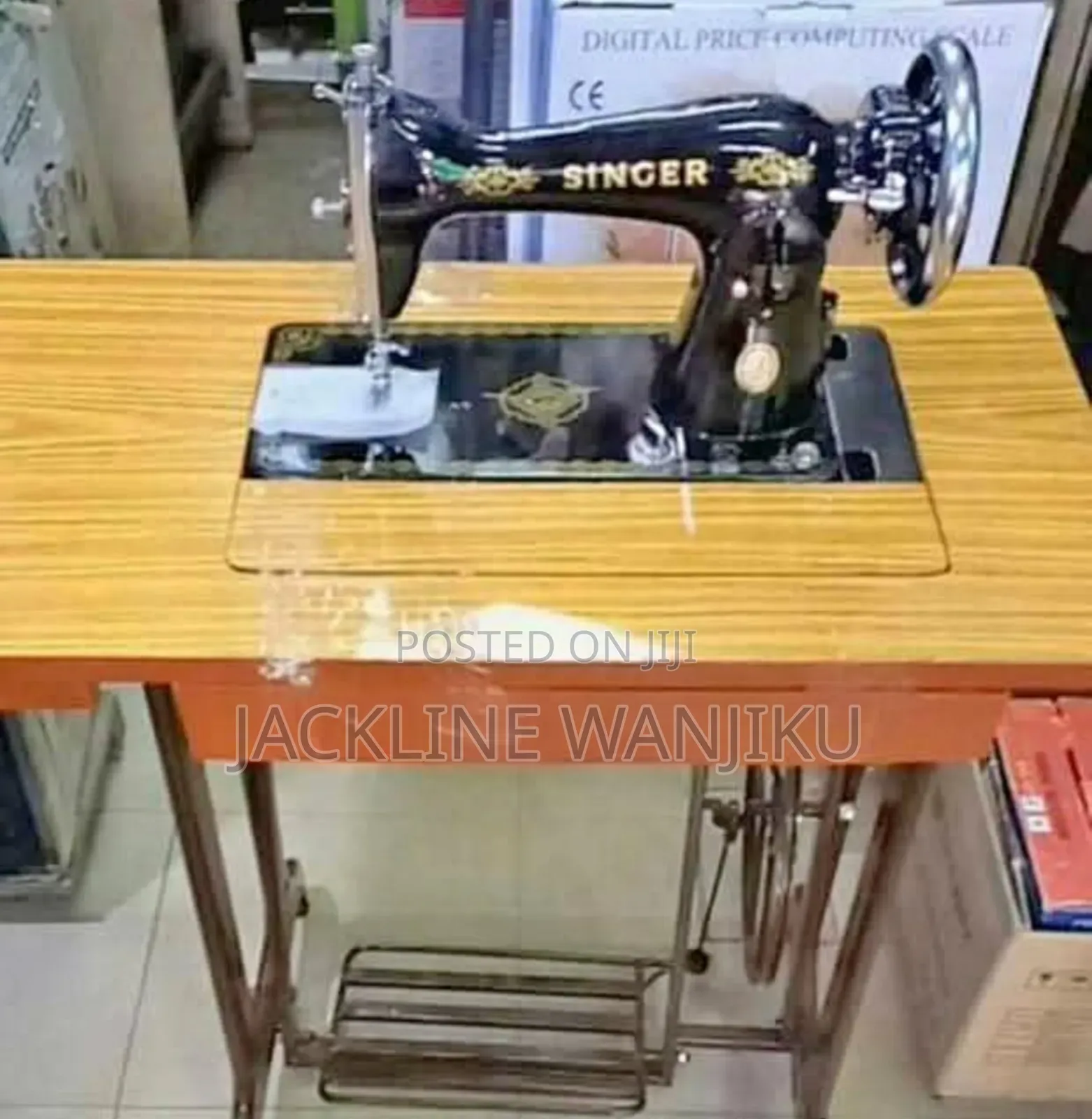 Singer Sewing Machine/ Complete Singer Sewing Machine