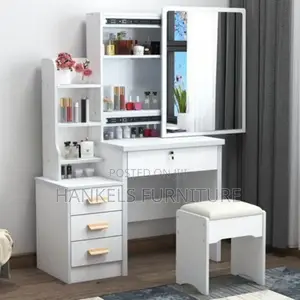 Dressing Room Table With Sliding Mirror