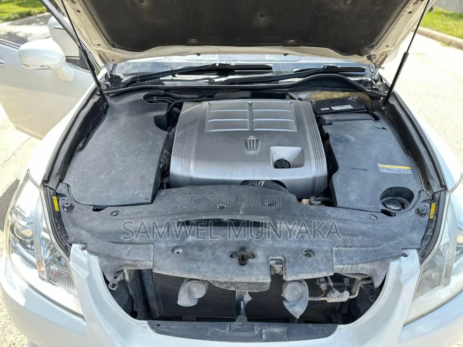Toyota Crown 2013 Pearl