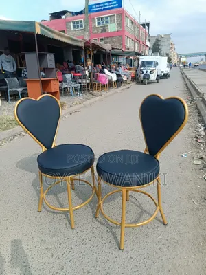 Black And Gold, Leather Love Manicure Seats