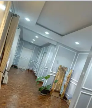 Experts With Interior Decor and Designing