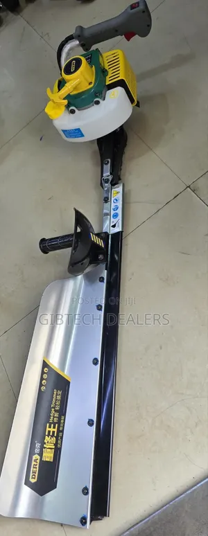 Dera 2 Stroke Fence Hedge Trimmer