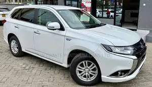 Mitsubishi Outlander 2.0 PHEV AWD 2018 White