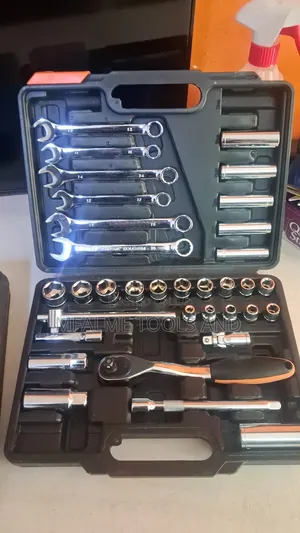 Socket and Spanner Set