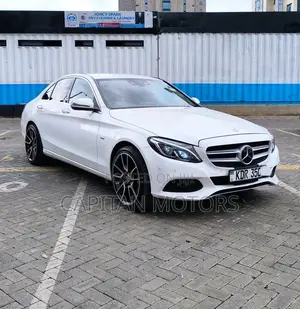 Mercedes-Benz C350 C350e Hybrid RWD 2017 Pearl