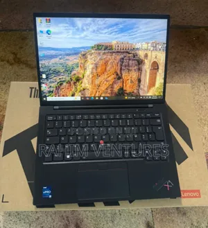 Laptop Lenovo ThinkPad X1 Carbon Gen11 16GB Intel Core i7 SSD 512GB