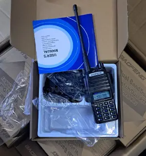 Baofeng Uv-5r 5w With Versatile Dual-Band and Two Way (Vhf/Uhf