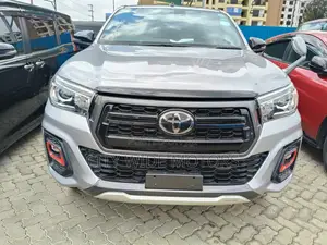 Toyota Hilux 2019 Gray