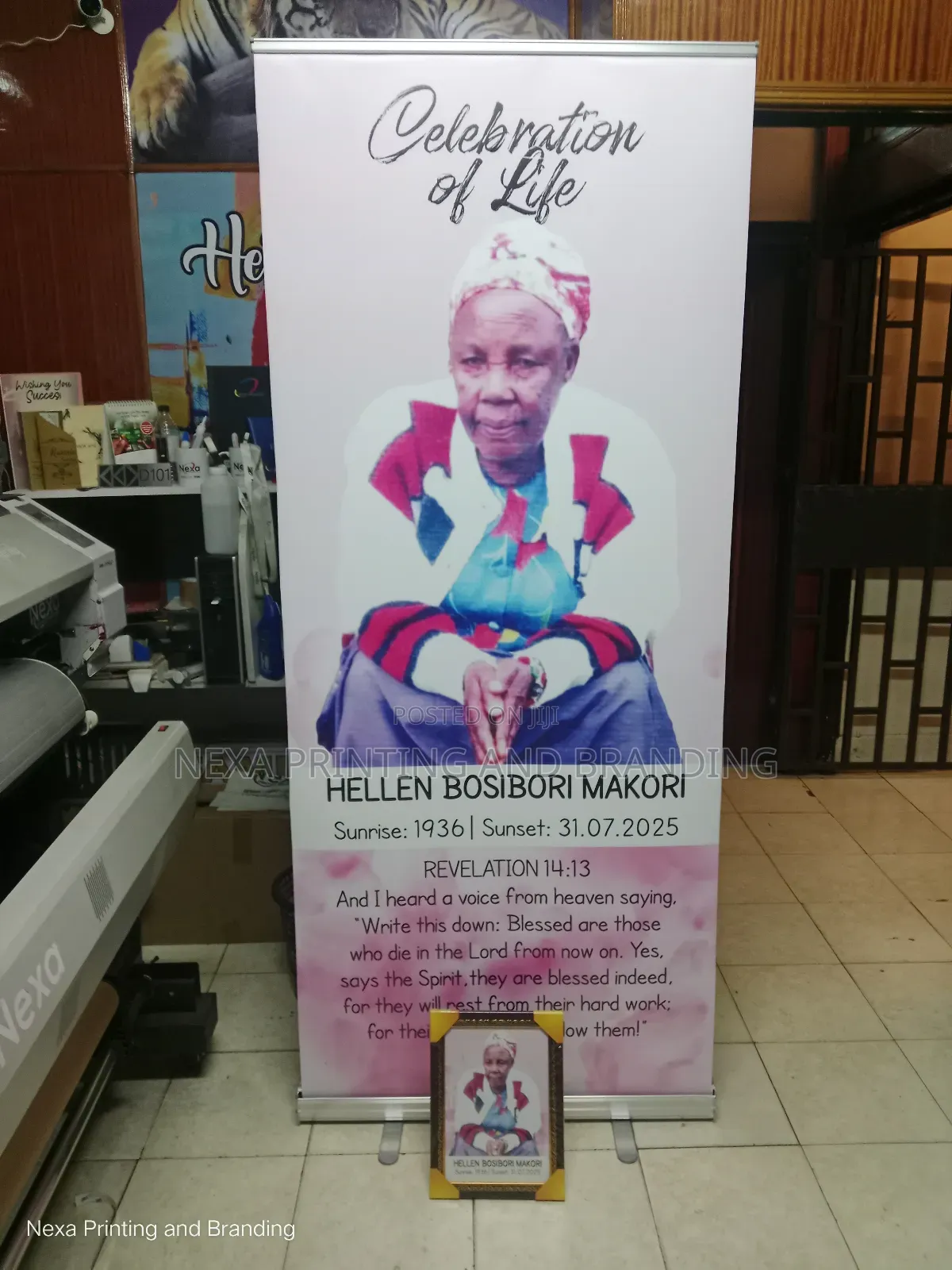 Eulogizing Banners And Portraits