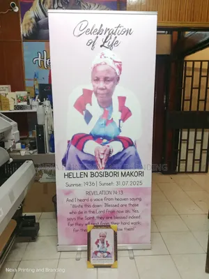 Eulogizing Banners And Portraits