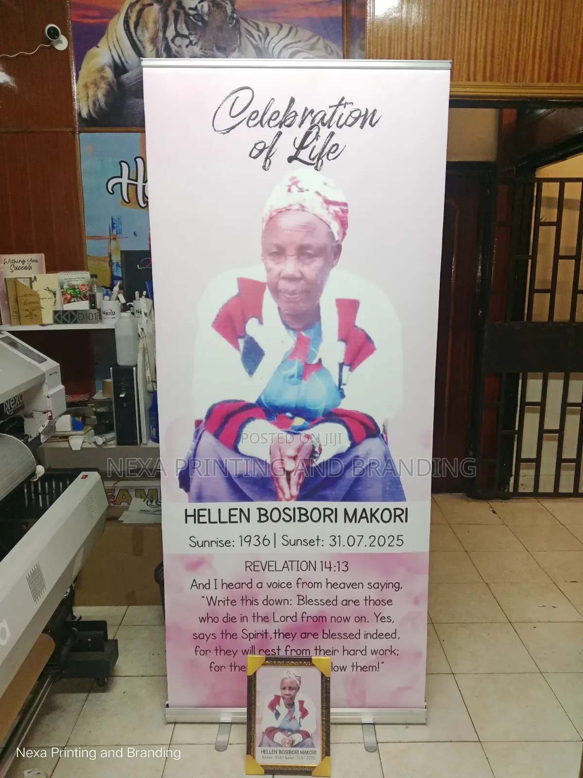 Eulogizing Banners And Portraits