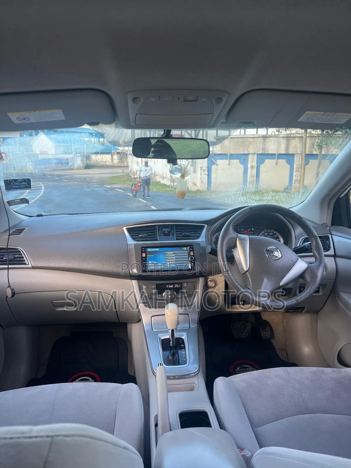 Nissan Bluebird 2013 White
