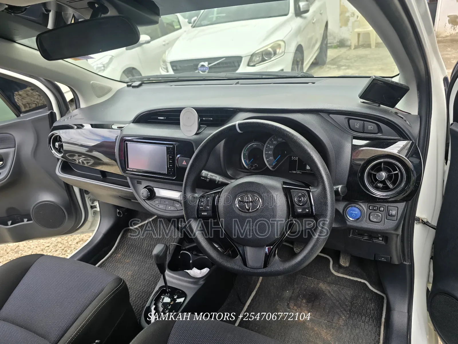 Toyota Vitz 2019 White