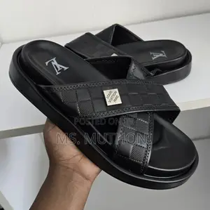 High Quality Lv Sandals Quality  Sizes 39-46