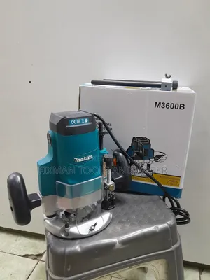 Makita Router 1800 Watts For Wood Work