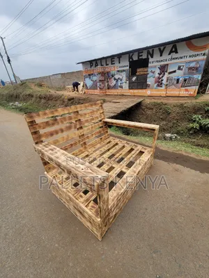 Pallets Seat - Two Seater